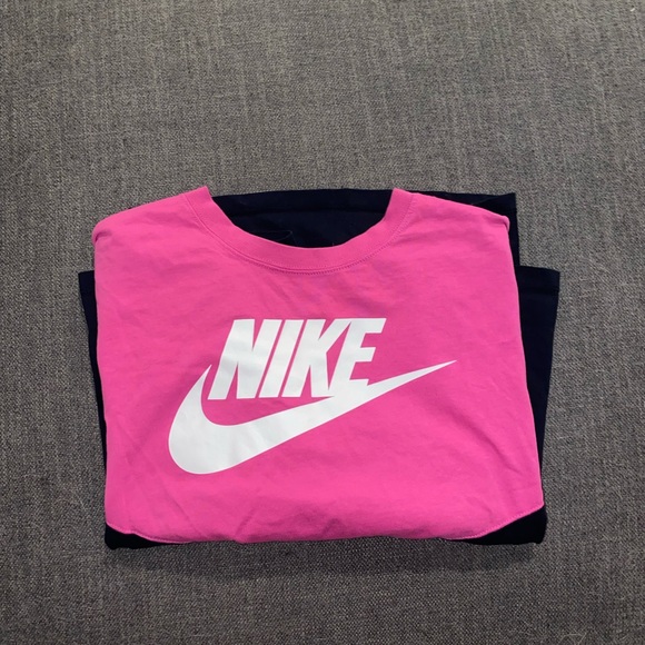 Nike Cropped Tee Shirt - Picture 3 of 3